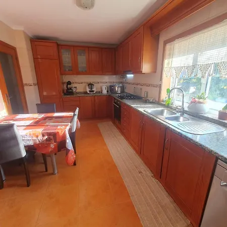 Habitación en casa particular Grace House Belinho